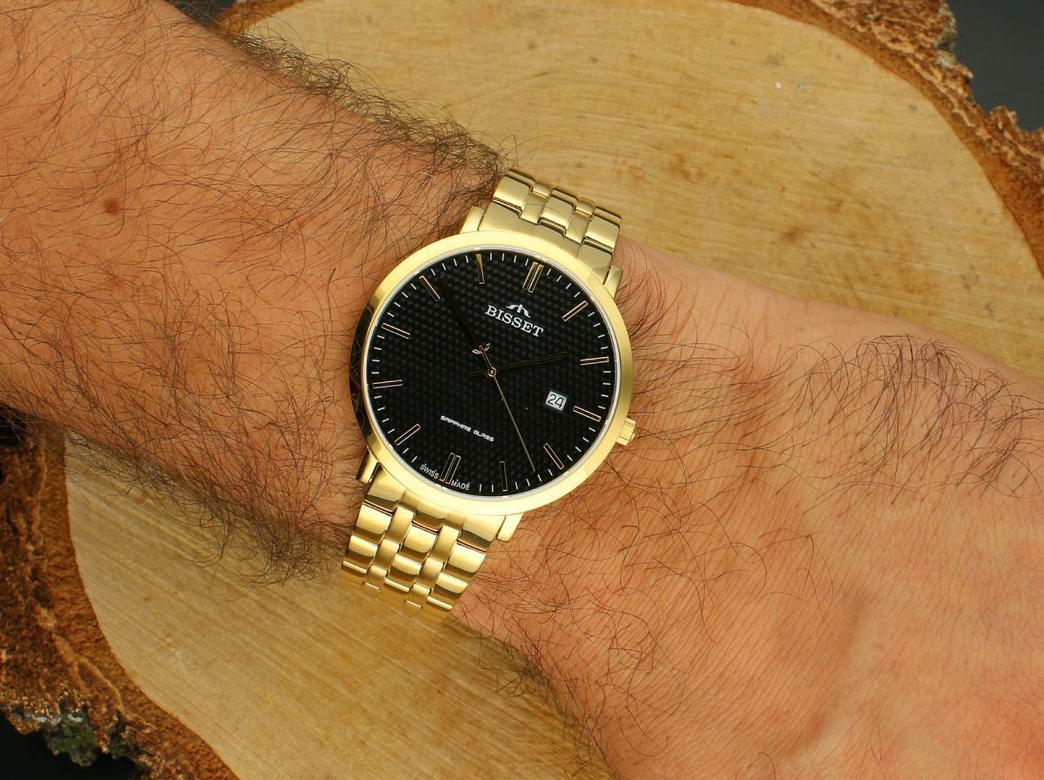 Bisset BSDE86 to elegancki zegarek męski, który łączy w sobie klasykę i nowoczesność. Jego sercem jest szwajcarski mechanizm kwarcowy RONDA SWISS,1.jpg